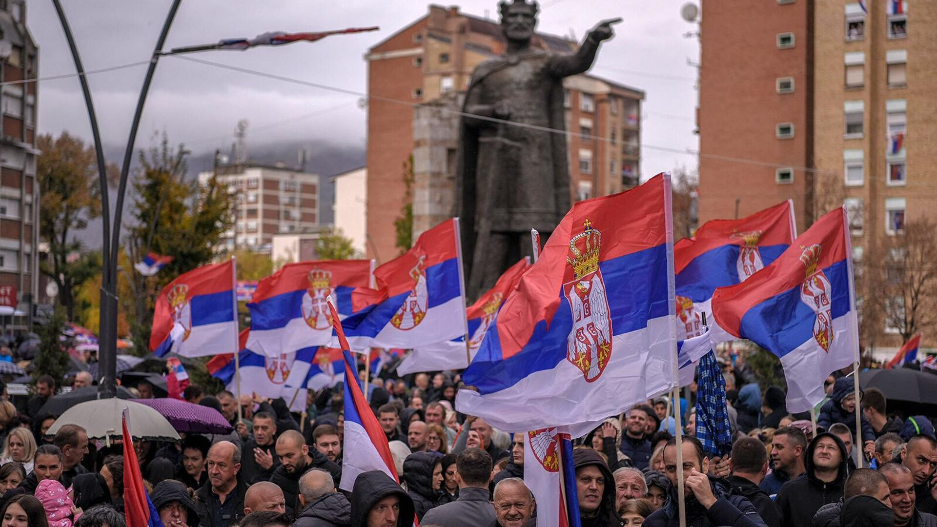 В косовском Штрпце сербы массово вышли на протест