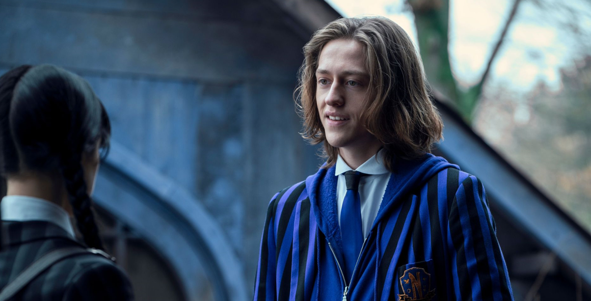 Звезда сериала «Уэнсдей» Перси Хайнс Уайт домогался до девушек в старшей школе