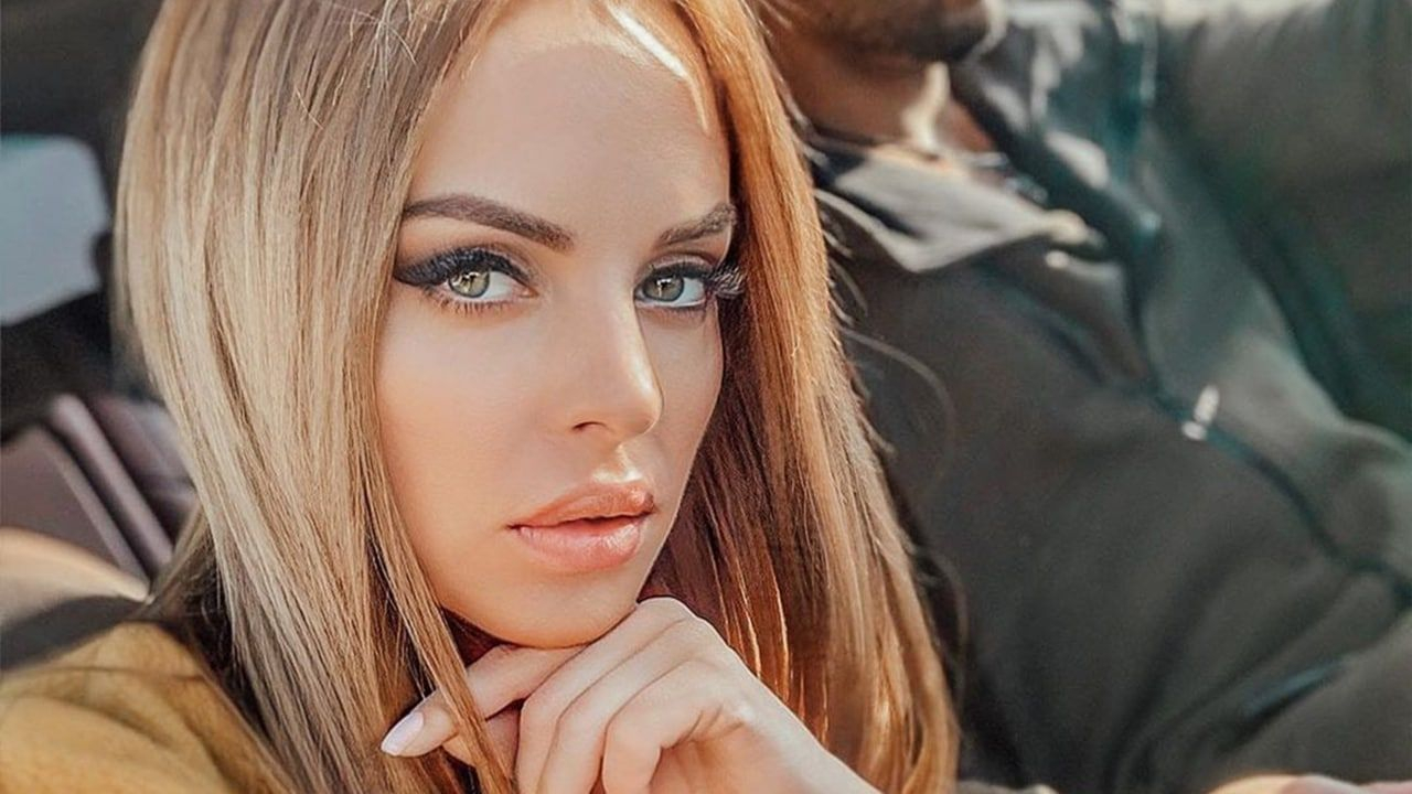 Почему Юлия Ефременкова до сих пор не поменяла фамилию бывшего мужа