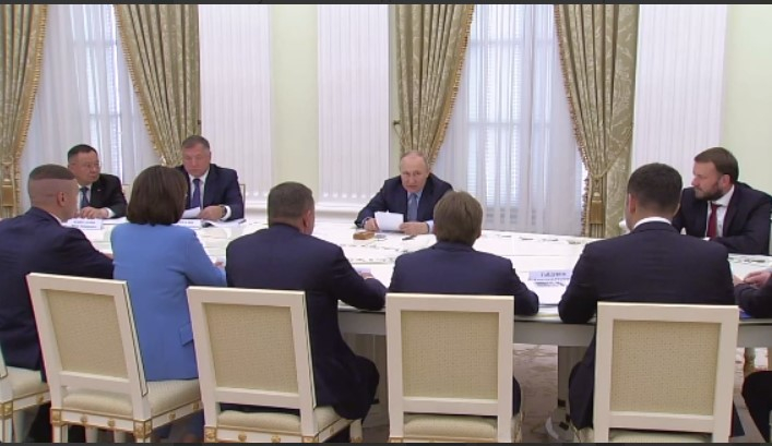 Владимир Путин: столько жилья мы никогда не строили