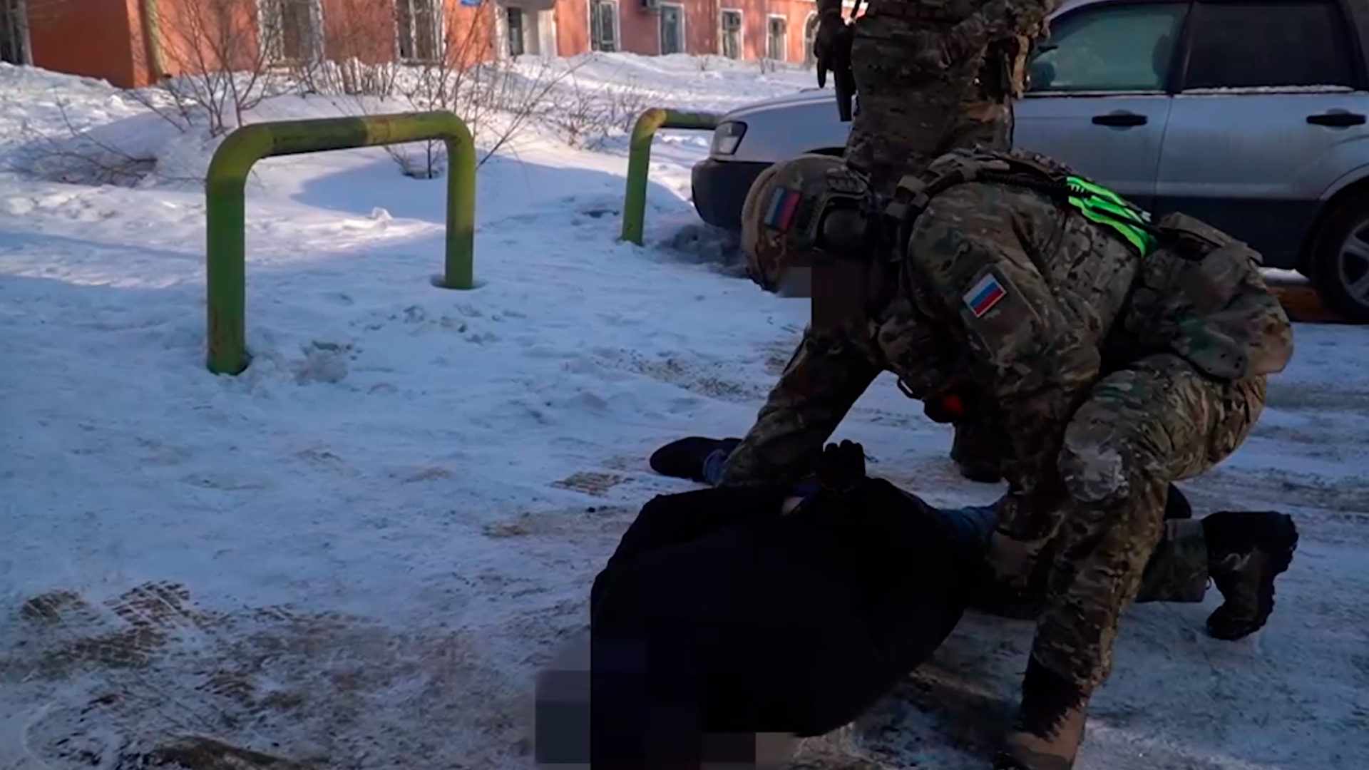ФСБ задержала в Хабаровске украинского агента, планировавшего убийство военных