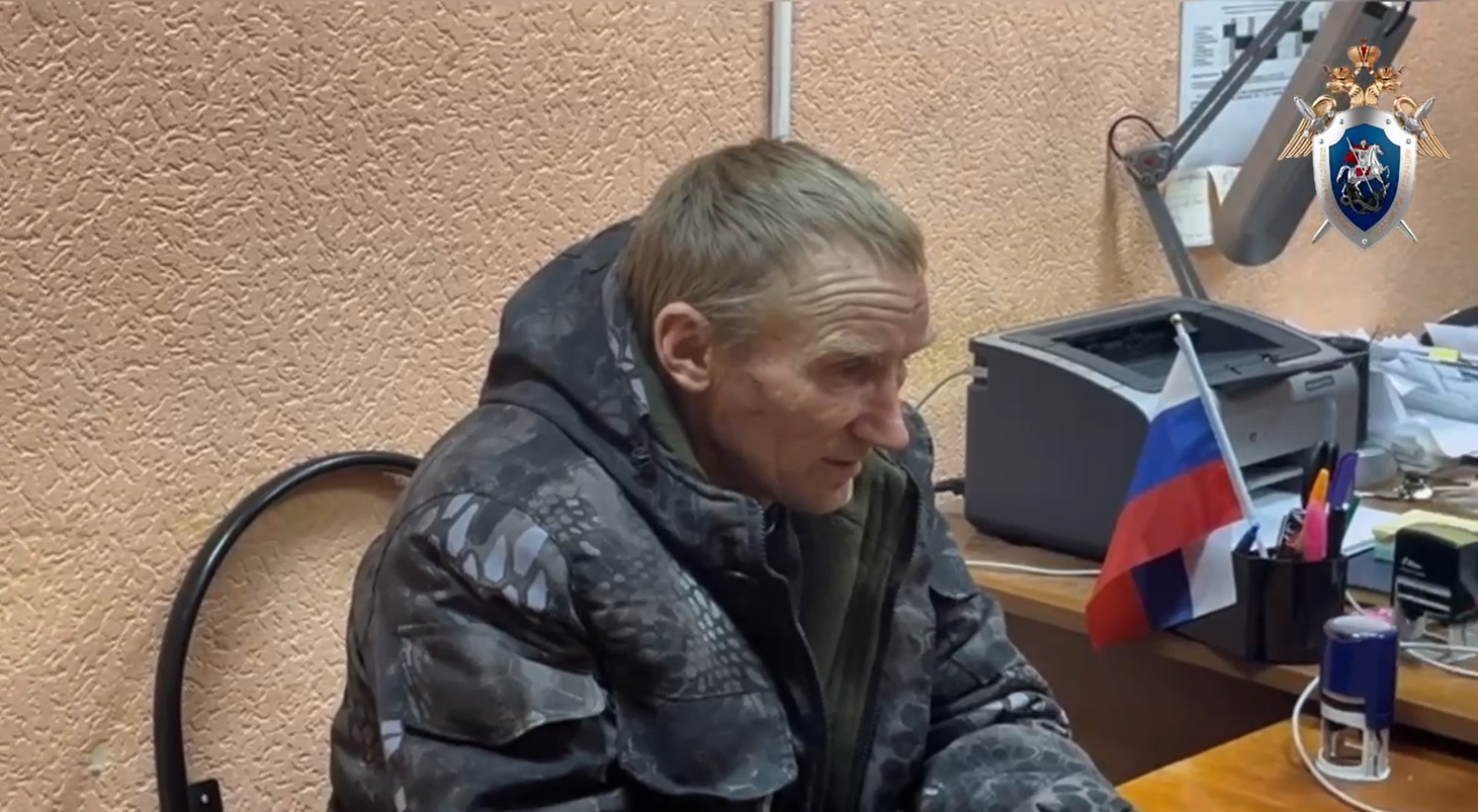 Оставивший школьницу на съедение свиньям сосед изнасиловал ее