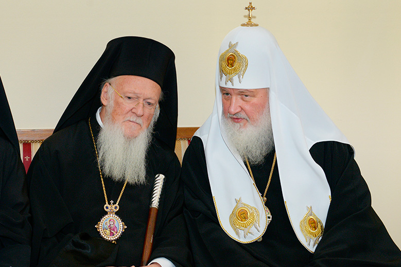Кризис Веры: политика разрушает отношения православных церквей