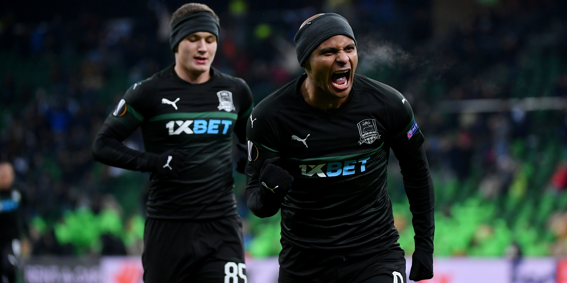 Букмекера 1xBet поймали на организации порно-казино