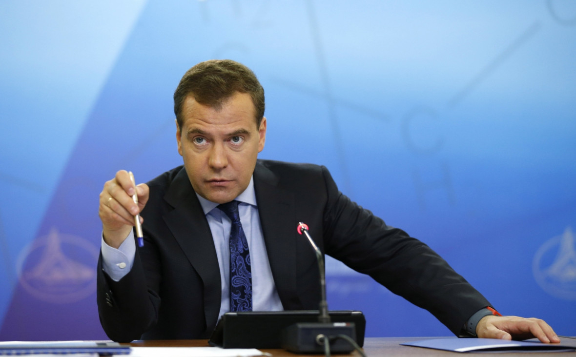 Медведев предложил ввести новый налог, касающийся зарплат