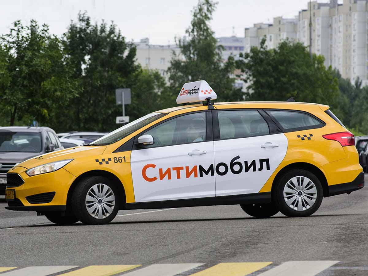 Таксист «Ситимобил» зарезал мужчину на заправке в Москве