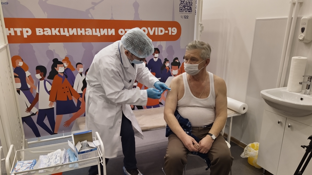 Противники вакцинации запустили флешмоб с вопросами Путину в преддверии «Прямой линии»