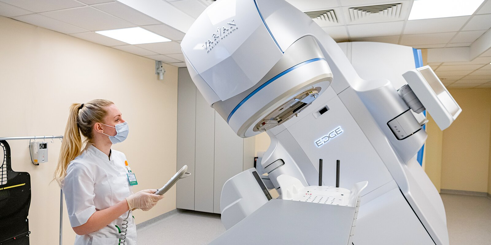 Онкобольные не могут получить медотвод от вакцинации против коронавируса