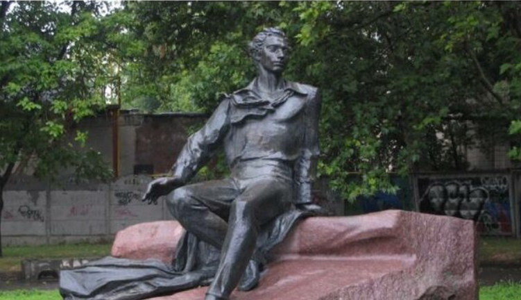 Николаевские чиновники оправдываются за снос памятника Пушкина