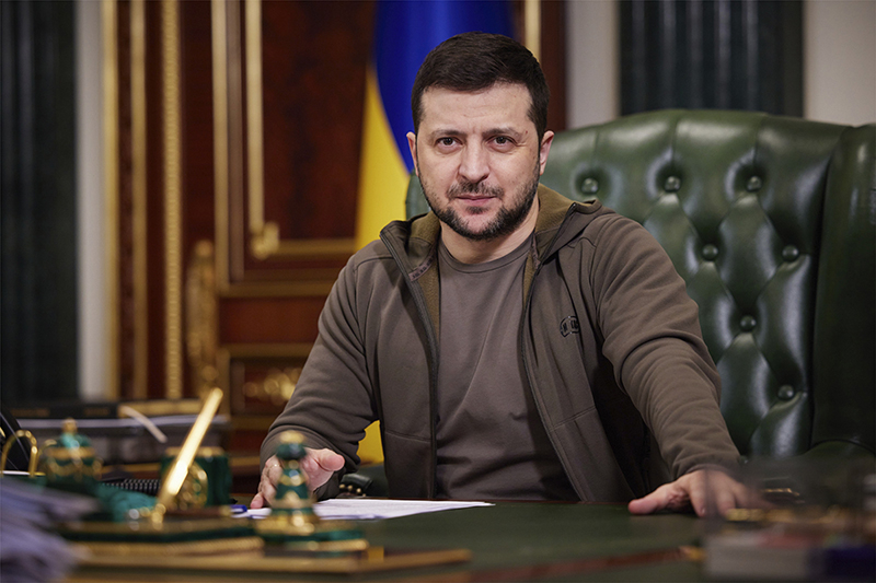 Владимир Зеленский поддержал петицию о визовом режиме для граждан России